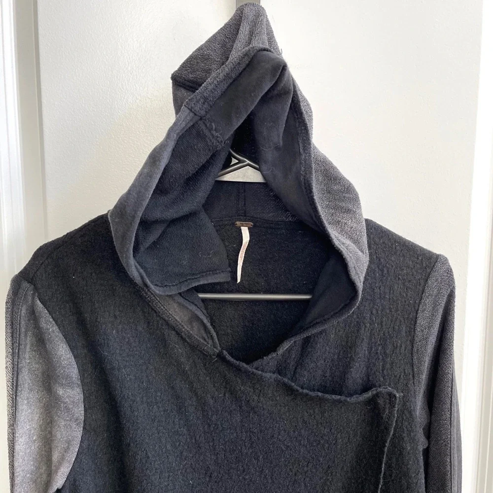 Free People Hooded Jacket Womens Small Black Boho‎ Grunge Asymmetrical Zip Cuff